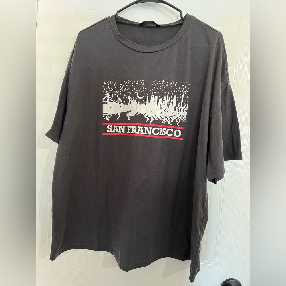 SHEIN Grey Short Sleeve Tee with San Francisco Design
